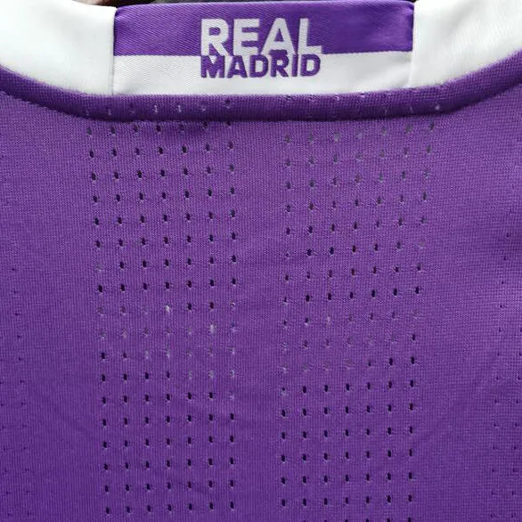 Retro 2016-2017 Real Madrid bortatröja